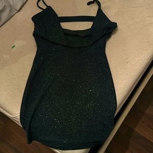 windsor green, form fitting